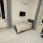 Lavica Airport Catania B&B